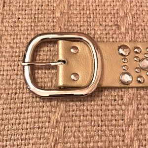 Statement Belt With Grommets Size 32/34